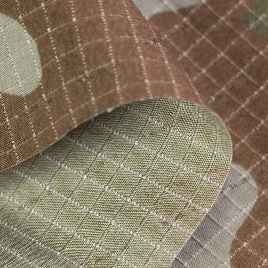 Tela Ripstop de camuflaje de poliéster de tres colores de buena calidad, tela Ripstop estampada de camuflaje al por mayor